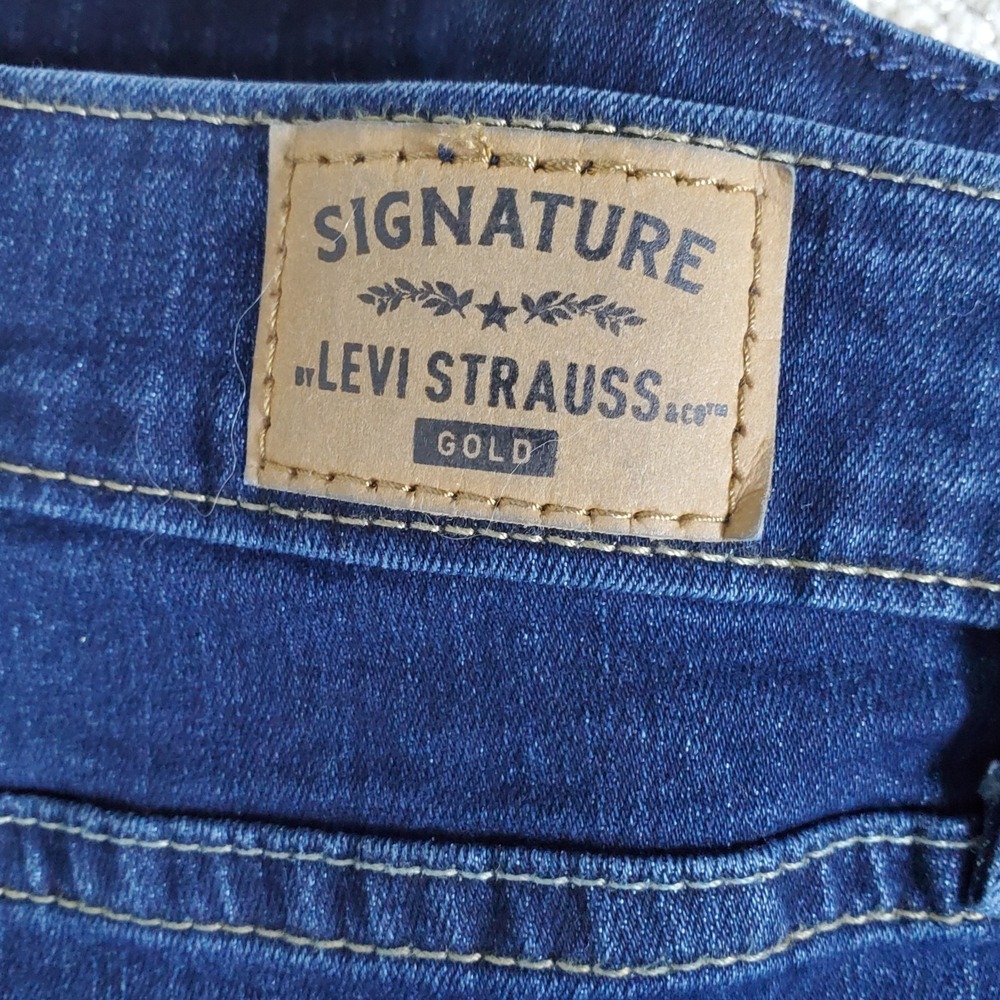 Levis Strauss Signature Women's Jeans Size 24M Mid Rise Boot Cut SeeMeasurements - Picture 10 of 16
